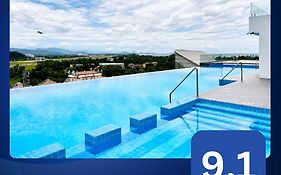 Aru Suites Kota Kinabalu